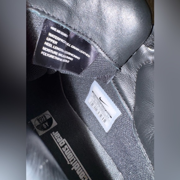 NIKE ACG BOOTS BIG KIDS SIZE 6Y - Picture 9 of 11